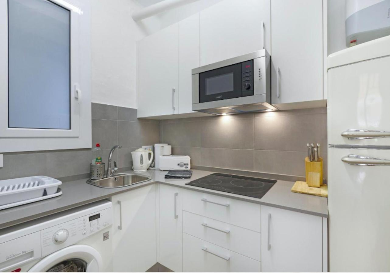 Great Apartment In Sagrada Familia With Balcony Barcelona Exterior photo